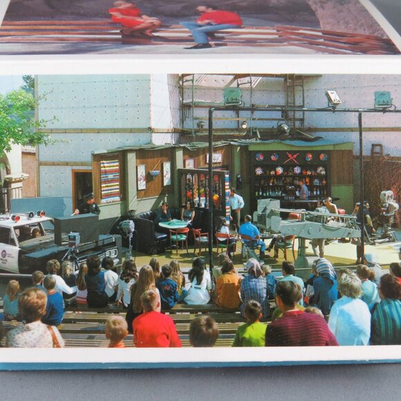 Vintage Mini Booklet - Universal Studios California 8 Pictures - Mini Folder - Picture 7 of 8